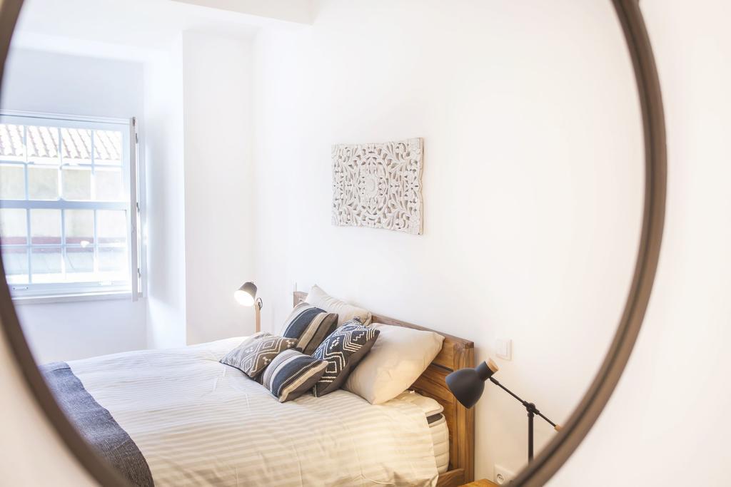 Lovelystay - Cais Apartment River View リスボン エクステリア 写真