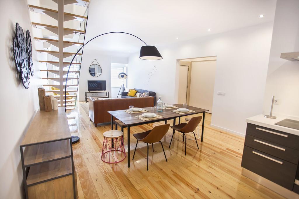 Lovelystay - Cais Apartment River View リスボン エクステリア 写真